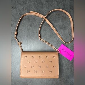 Betsey Johnson XO Sybil Bows Studded Pink Cream Clutch Purse Crossbody Bag NEW